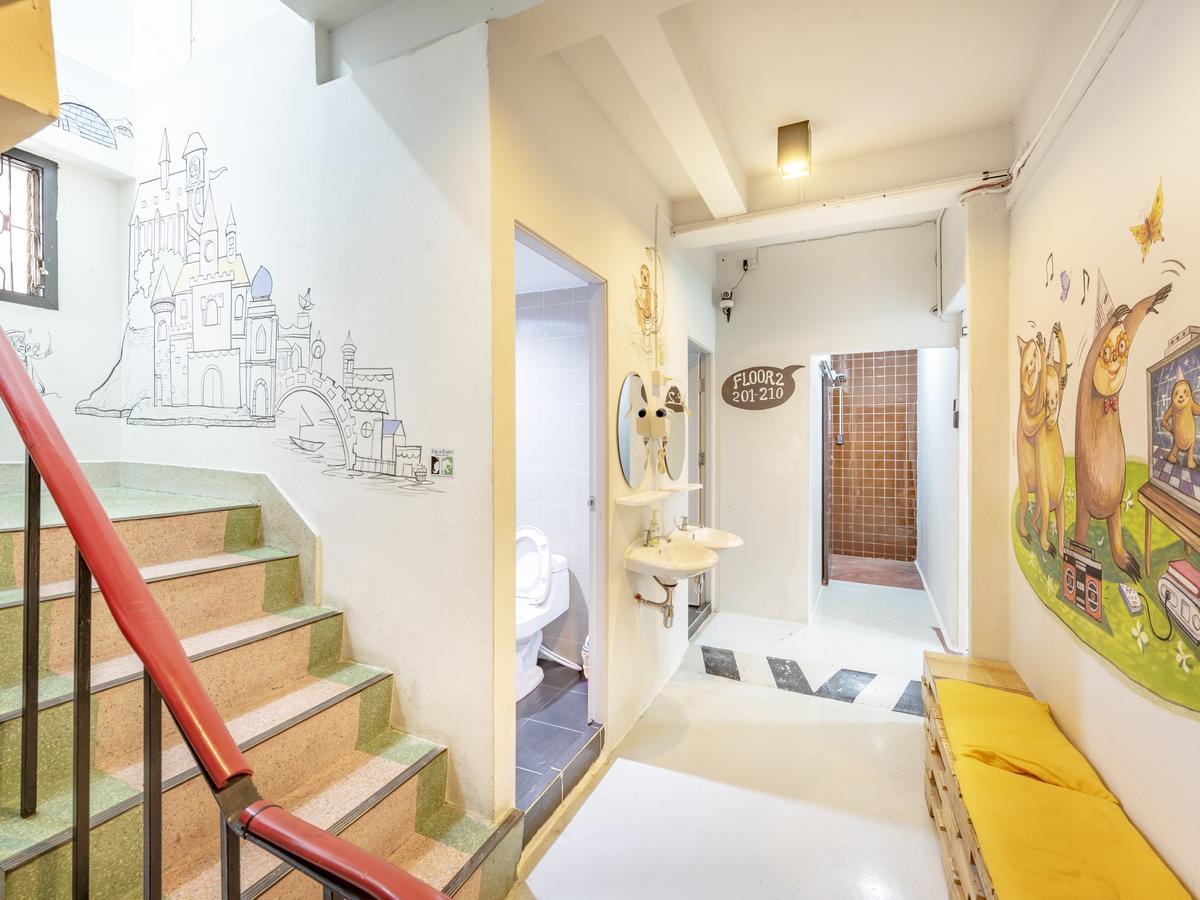 Sloth Hostel Khaosan Bangkok Esterno foto