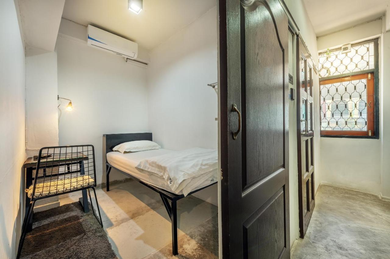 Sloth Hostel Khaosan Bangkok Esterno foto